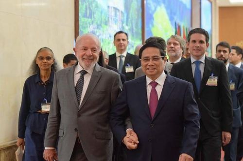 Báo Argentina: Vì sao các nhà lãnh đạo thế giới 'đổ về' Việt Nam?