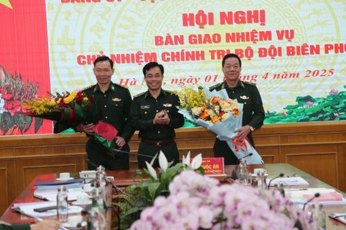 Hội nghị bàn giao nhiệm vụ Chủ nhiệm Chính trị BĐBP