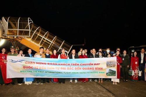 Quảng Bình đón chuyến bay quốc tế đầu tiên từ Đài Bắc