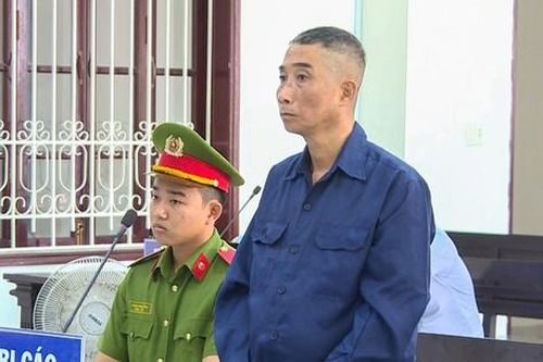 9 năm tù cho kẻ đốt bạn nhậu vì bị vứt đầu cá