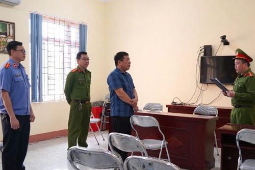 Phê chuẩn khởi tố hai Phó Giám đốc và Kế toán trưởng Công ty Minh Đức