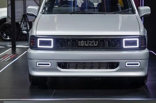 Isuzu trình làng mẫu xe bán tải Dragon Max tại BIMS 2025