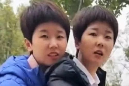 Chơi thân vì quá giống nhau, xét nghiệm ADN mới biết là… chị em ruột