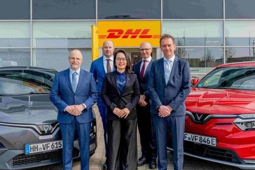VinFast hợp tác Logistics DHL giao phụ tùng trong 24 giờ tại châu Âu