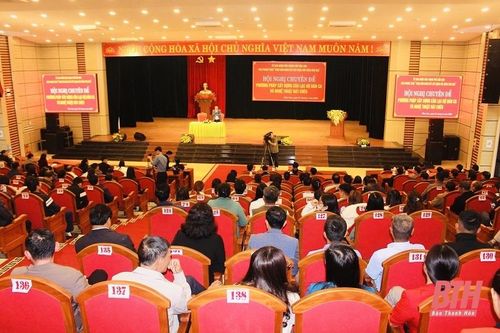 Hội nghị chuyên đề 'Phương pháp xây dựng câu lạc bộ dân ca và nghệ thuật hát chèo'