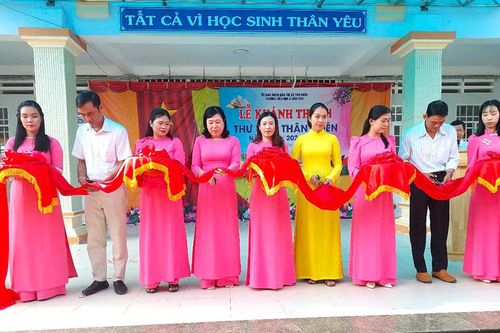 Khánh thành Thư viện thân thiện