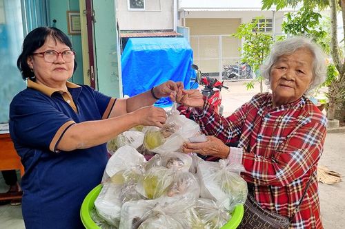 Nghĩa tình những suất 'Cơm 0 đồng'
