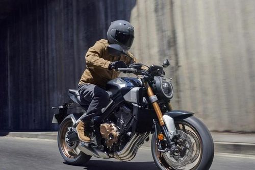 Lỗi cần chuyển số, Honda Việt Nam triệu hồi 69 mô tô phân khối lớn