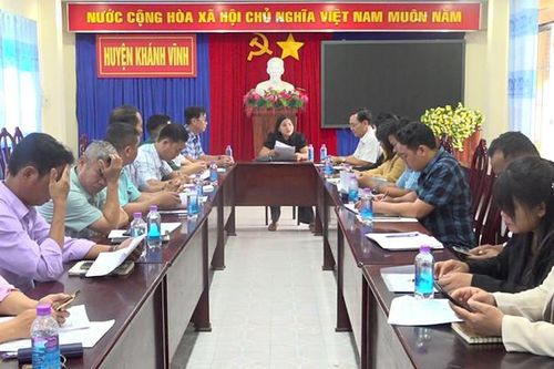 Huyện Khánh Vĩnh: Tháo gỡ khó khăn chi trả trợ cấp xã hội không dùng tiền mặt