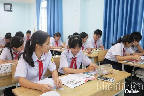 Phấn đấu duy trì kết quả phổ cập giáo dục, xóa mù chữ