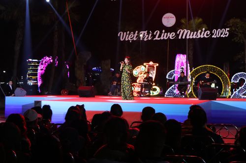 Sôi động đêm nhạc 'Việt Trì Live music'