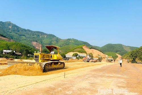 Không lùi tiến độ đã cam kết