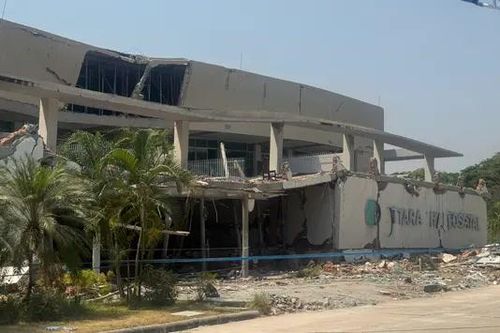 Khung cảnh tan hoang trên đường vào tâm chấn động đất Mandalay