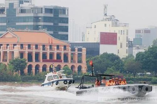 TPHCM: Ra quân tấn công trấn áp tội phạm đường sông, giữ bình yên vùng thủy nội địa