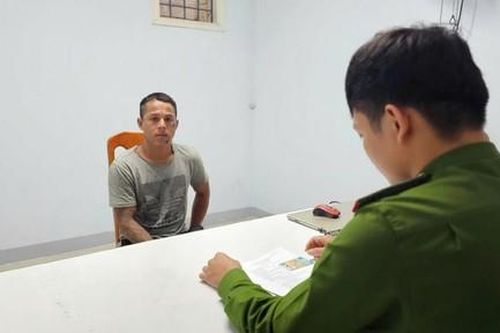 Đâm anh họ tử vong trong bàn nhậu lúc rạng sáng
