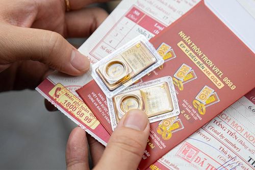 12 năm, giá vàng tăng gần gấp 3 trong khi lương tôi chỉ tăng 3 triệu đồng