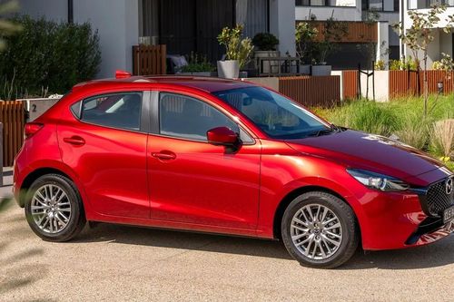 Mazda ngừng sản xuất 2 mẫu xe tại Nhật Bản