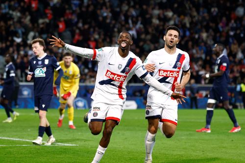 PSG ngược dòng ngoạn mục trước đội hạng Hai