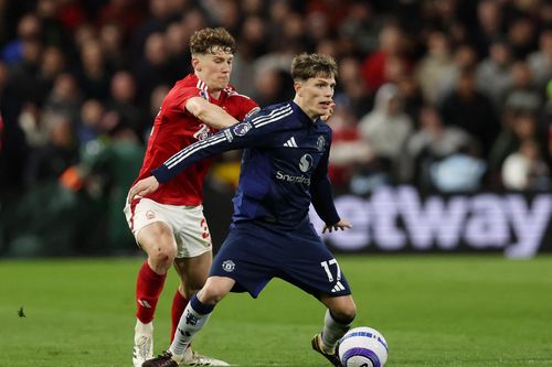 Manchester United lộ 'điểm mù' chuyển nhượng
