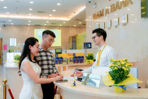 Ngân hàng đầu tiên báo lãi quý I