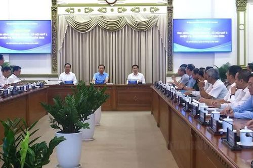 TP Hồ Chí Minh: GRDP quý I/2025 tăng, công nghiệp phục hồi phát triển