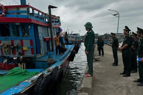 Chìm tàu cá, 3 ngư dân Quảng Ngãi gặp nạn