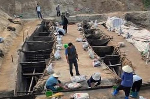 Nhân phát hiện cặp thuyền gỗ trên lòng sông Dâu cổ (kỳ 3): Nhận diện thuyền 'hai thân' Đông Sơn