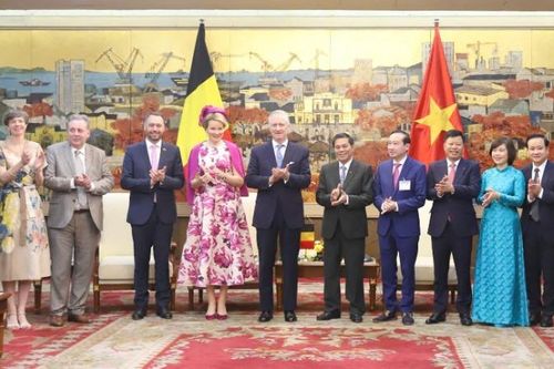 Nhà vua và Hoàng hậu Vương quốc Bỉ thăm thành phố Hải Phòng