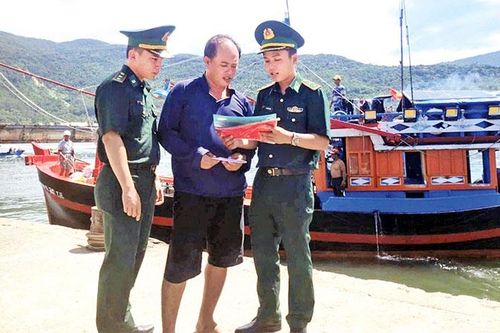 Người chiến sĩ biên phòng tận tụy với cộng đồng