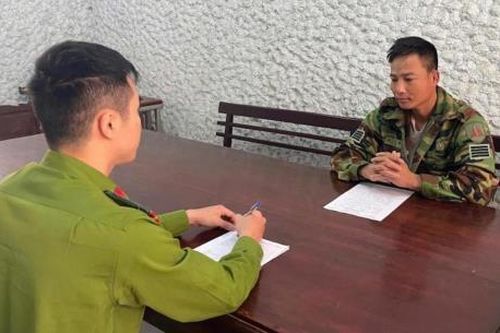 Bắt 'con nghiện' lòi 'con buôn'