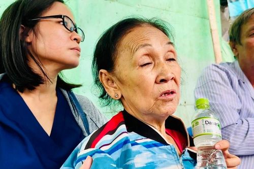Vụ cháy ở quận 8: Ba người thân vĩnh viễn ra đi, người mẹ già gục ngã