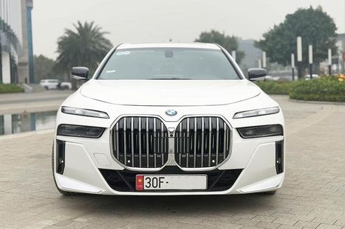 BMW 7-Series 2025 'hồn 750Li 2010' rao bán 800 triệu tại Hà Nội