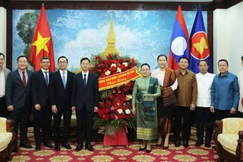 Lãnh đạo Bộ Ngoại giao chúc mừng Tết cổ truyền (Bunpimay) Lào