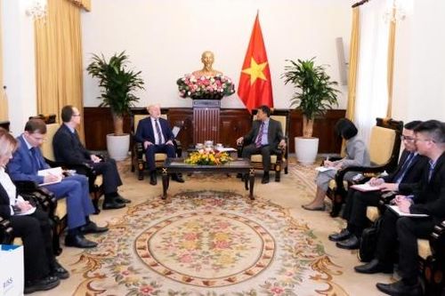 Thứ trưởng Thường trực Bộ Ngoại giao Nguyễn Minh Vũ tiếp Giám đốc Viện Nghiên cứu chiến lược, nguyên Thủ tướng Chính phủ Liên bang Nga