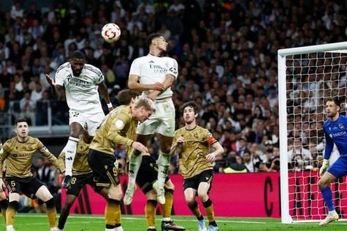 Real Madrid tiến vào chung kết cúp Nhà vua sau màn rượt đuổi tỷ số điên rồ