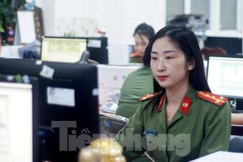 Phòng Hồ sơ nghiệp vụ Công an TP Hà Nội nơi đèn sáng cả ngày lẫn đêm