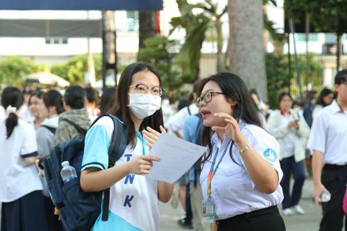 Chậm phát đề cho thí sinh thi đánh giá năng lực, Đại học Quốc gia TPHCM lên tiếng nhận trách nhiệm