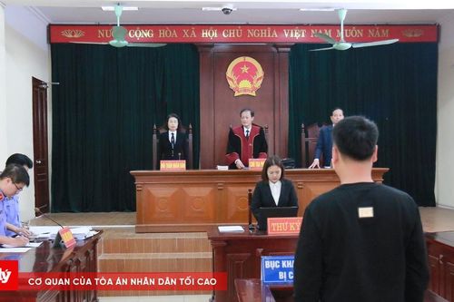 Gây rối trật tự công cộng, chủ quán lẩu lĩnh án