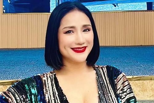 MC Cát Tường đóng cửa sân khấu sau 7 tháng hoạt động
