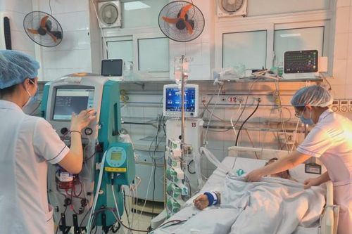 Người đàn ông nguy kịch sau khi uống loại thuốc chứa chất cấm mua trên mạng