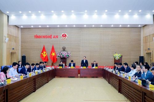 Thường trực Tỉnh ủy làm việc với Ban Chấp hành Đảng bộ UBND tỉnh