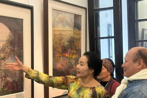 Triển lãm 75 tác phẩm tranh cắt vải độc đáo của họa sỹ Trần Thanh Thục