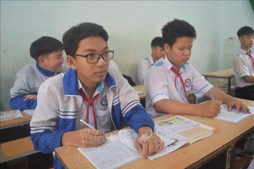 Giáo dục ở vùng khó nỗ lực bắt kịp xu thế phát triển