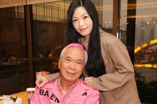 Nam diễn viên 75 tuổi vừa cầu hôn đã sang tên toàn bộ tài sản cho tình trẻ