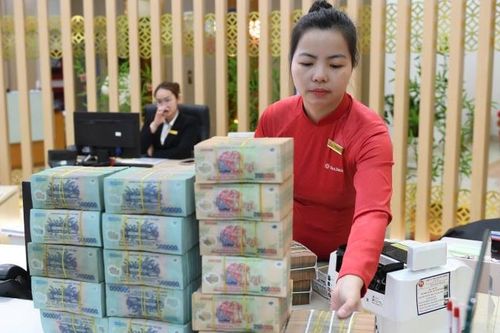 Nguy cơ lạm phát gia tăng, liệu có còn dư địa giảm lãi suất?