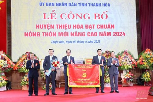Huyện Thiệu Hóa công bố đạt chuẩn nông thôn mới nâng cao