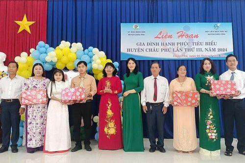 Châu Phú xây dựng đời sống văn hóa