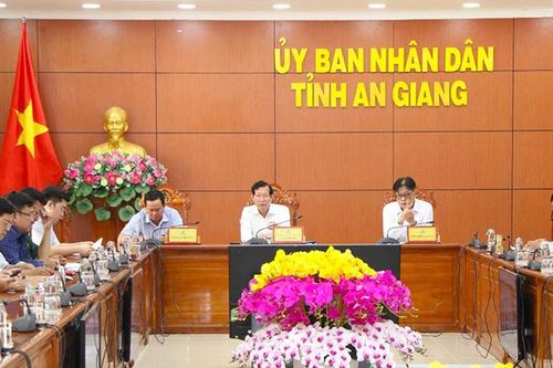 Khẩn trương di dời công trình lưới điện bị ảnh hưởng bởi các dự án trọng điểm ngành giao thông vận tải