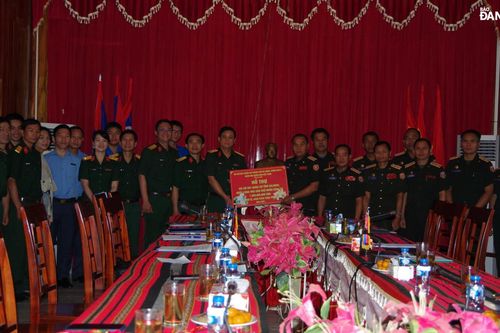 Bộ Chỉ huy Quân sự thành phố thăm, chúc Tết Bộ Chỉ huy Quân sự tỉnh Salavan (Lào)
