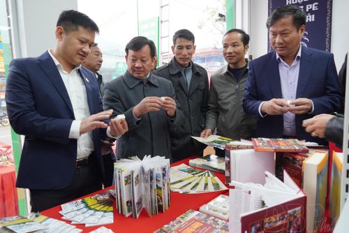 Tủa Chùa khai trương Trung tâm Thông tin du lịch và giới thiệu sản phẩm địa phương tiêu biểu